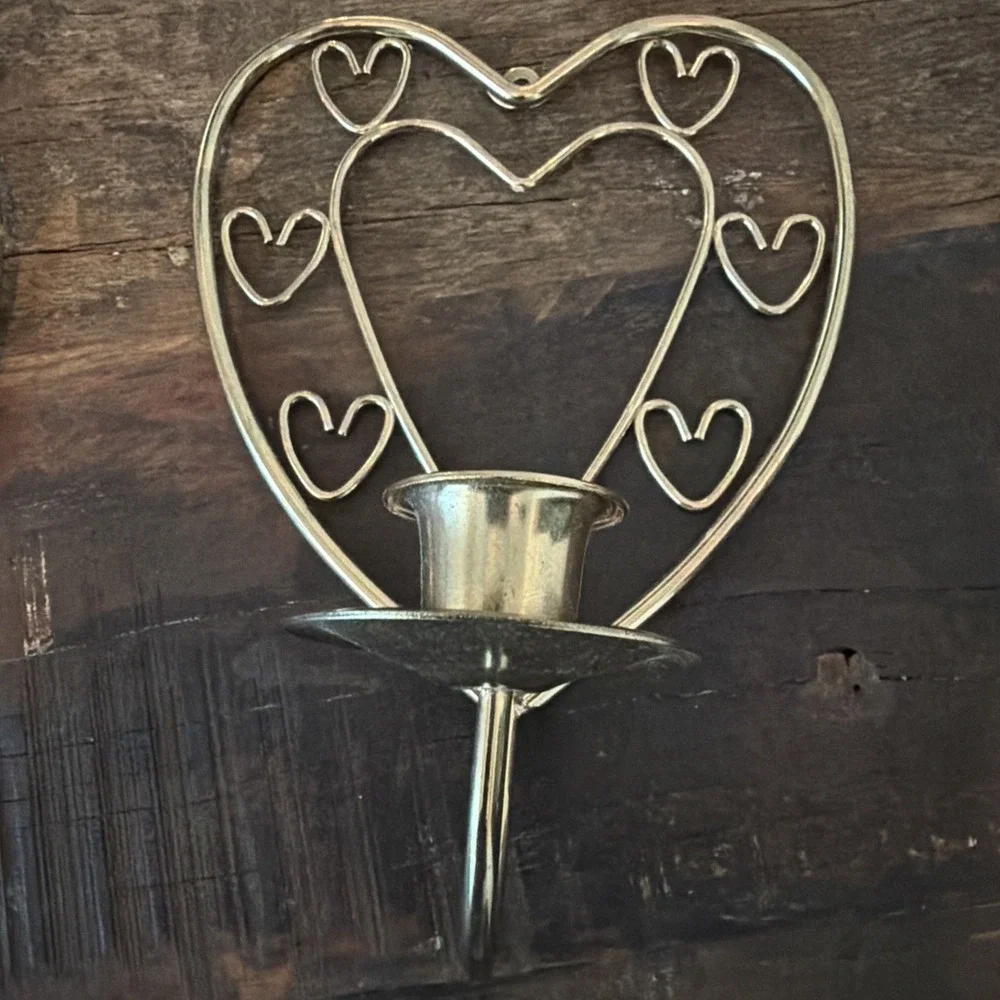 Vintage brass toned Heart-Shaped Wall-Mount Candle Holders Pair sconces retro